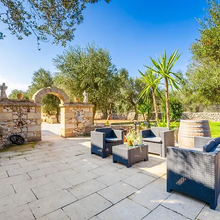 Pietrara - Rive Del Salento * Rocca Nuova